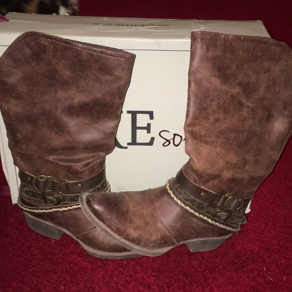 BKE Sole boots